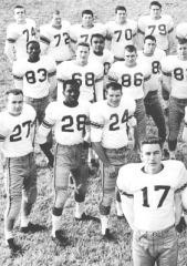 1958 p422 footballteam