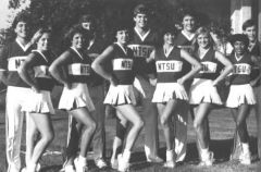 1982  Cheerleaders