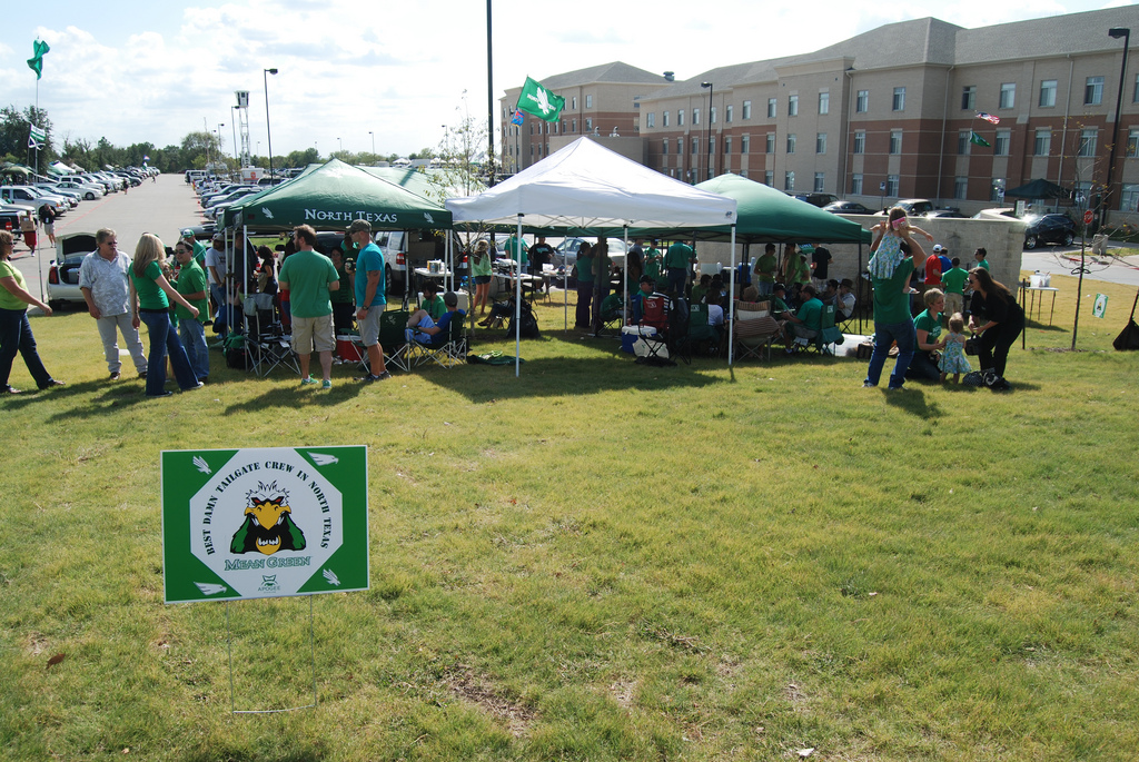 2011 Mean Green Tailgating - GoMeanGreen.com